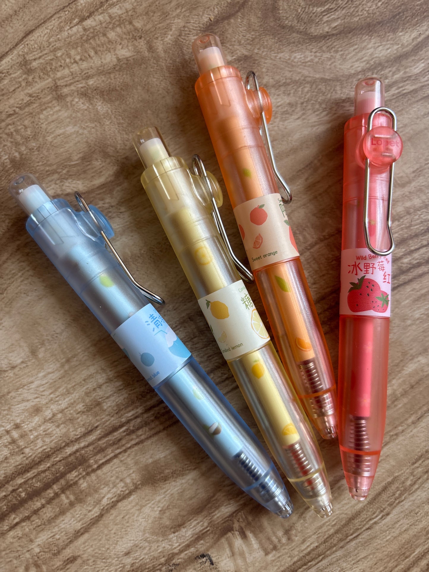 Lapiceros tinta gel 4 colores con aroma a fruta