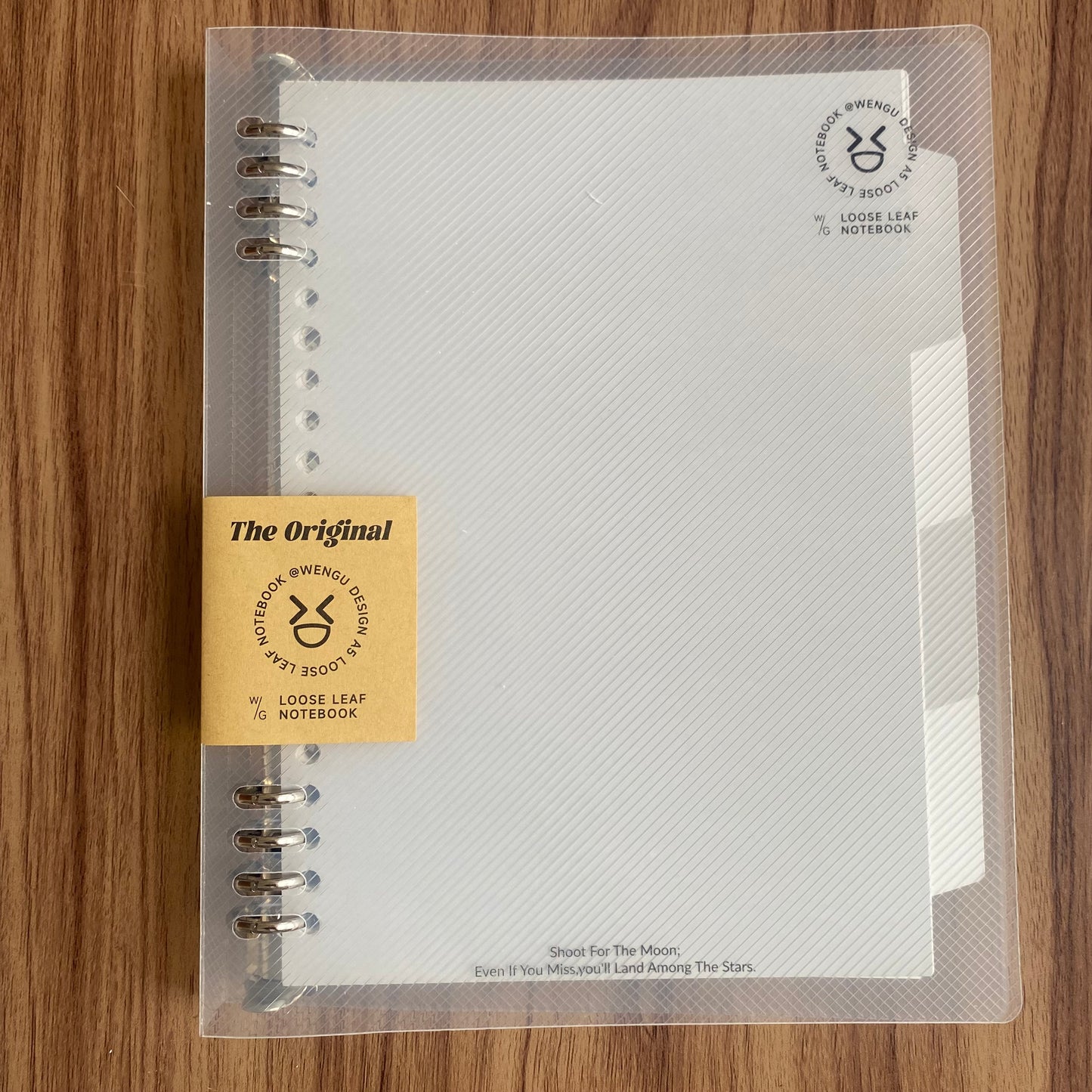 Cuaderno infinito "transparente" A5 8 anillas-50 hojas rayadas+4 separadores