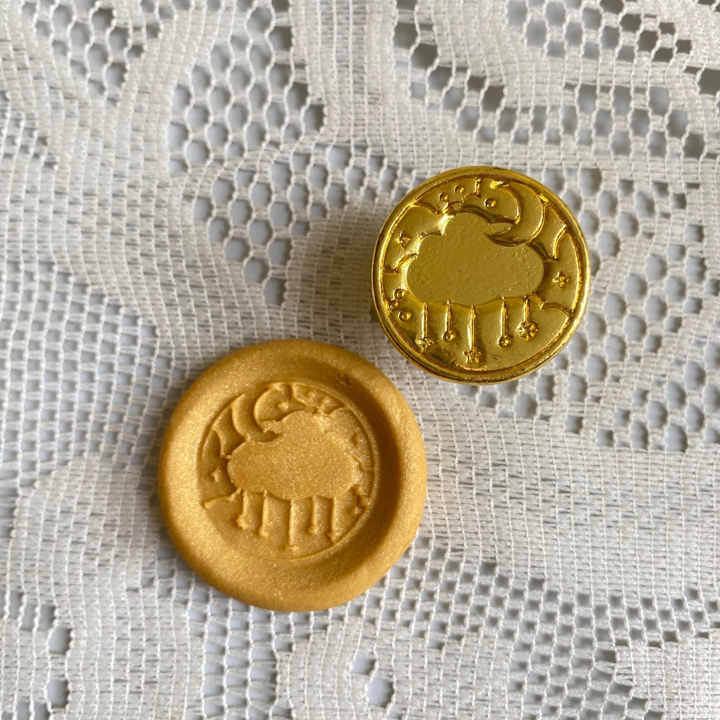 Bronce prediseñado "nube" 2.5 cm