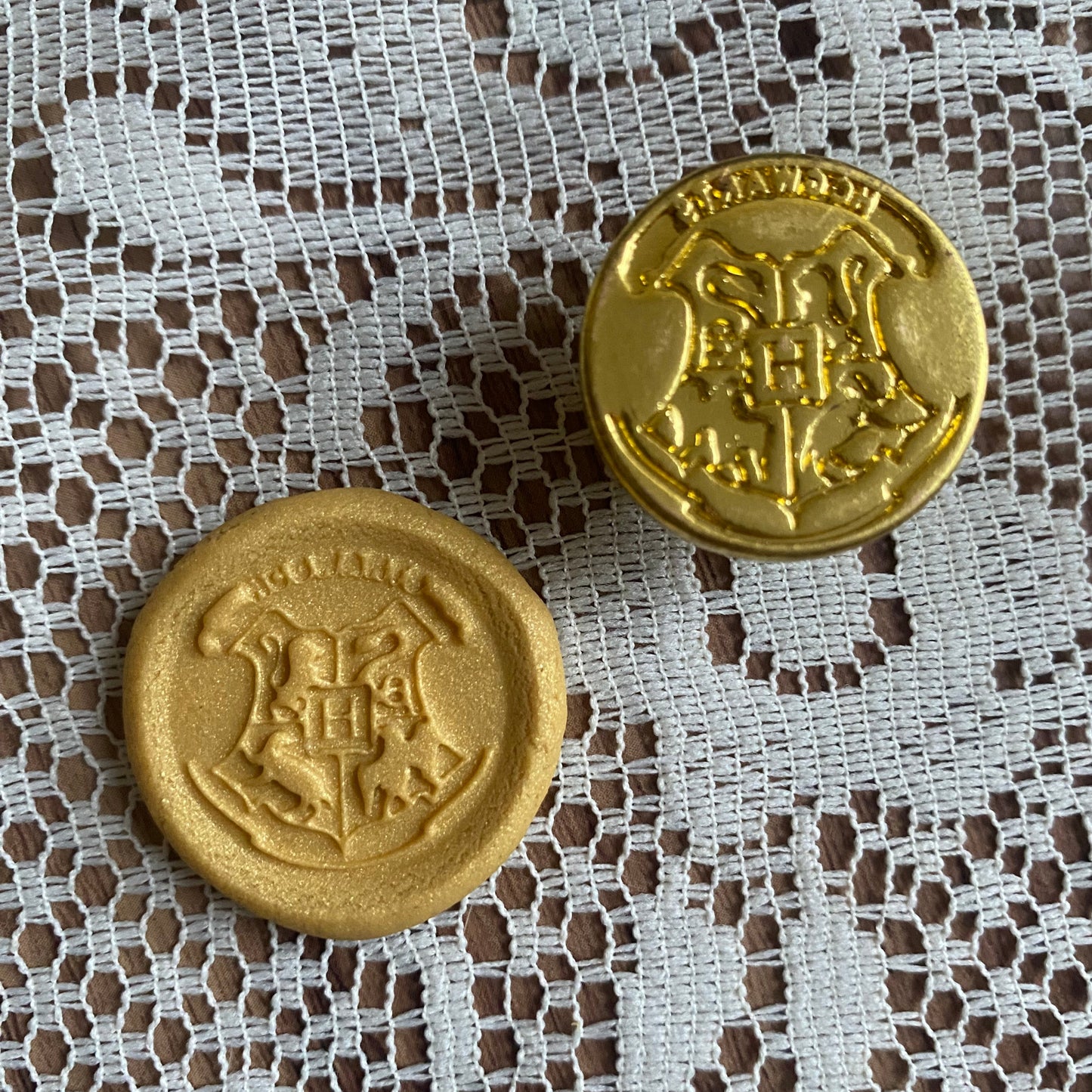 Bronce prediseñado "howarts" 2.5 cm