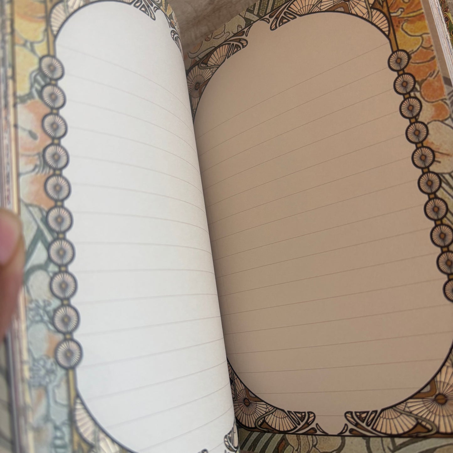 Libreta Maria Mucha A5-128 hojas
