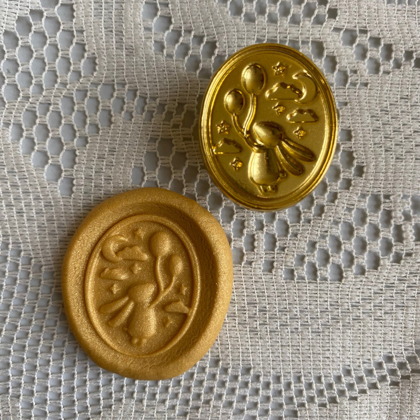 Bronce prediseñado "conejito" 2.5 cm
