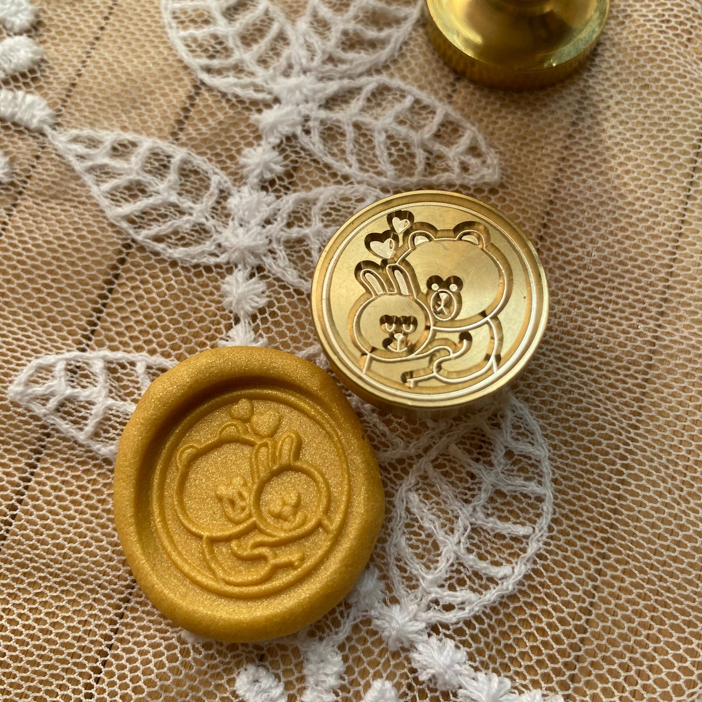 Bronce prediseñado "oso y conejo" 2.5 cm