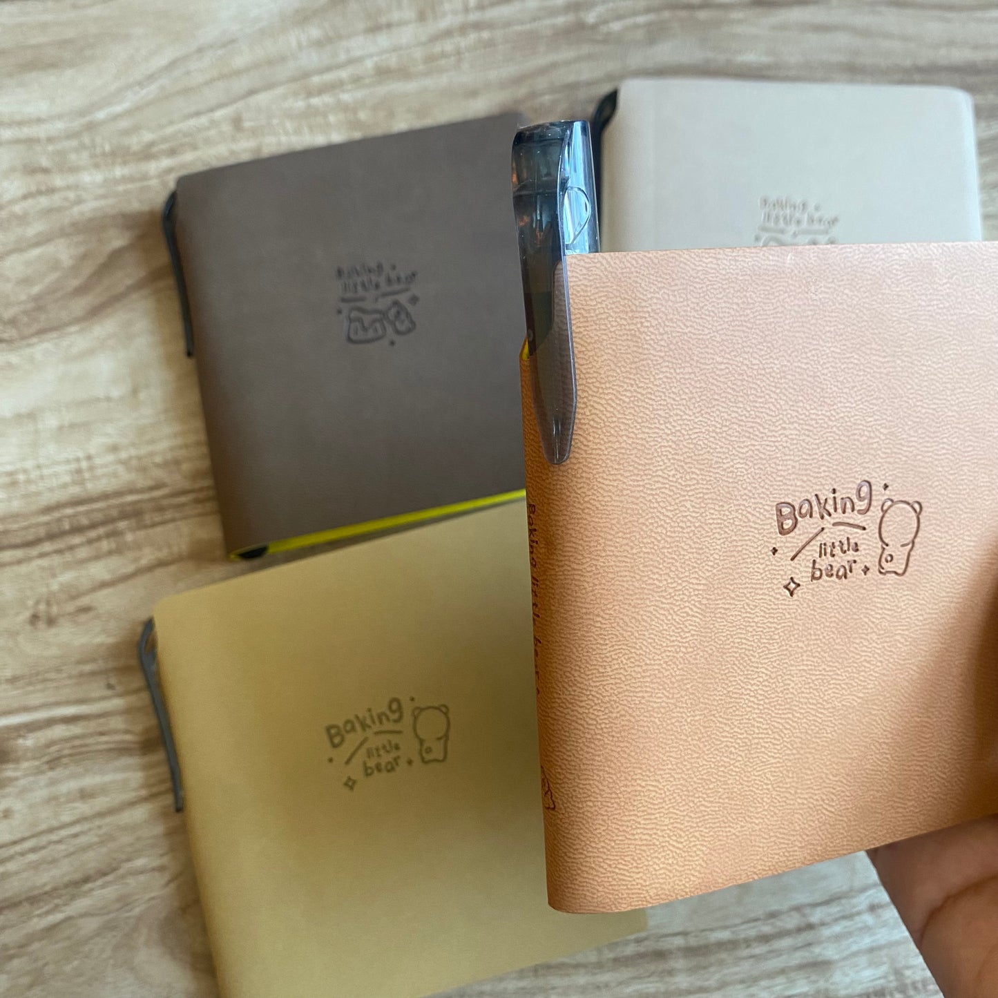 Cuaderno A7 hojas blancas + lapicero