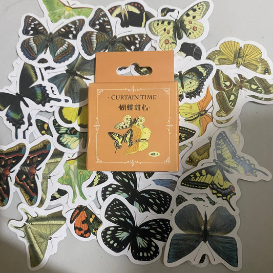 Cajita de stickers mariposas-46 pzas