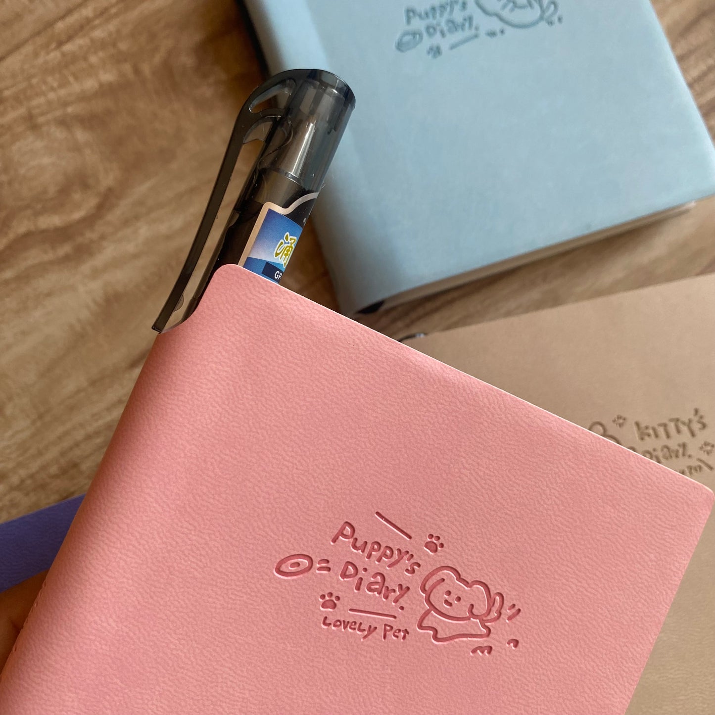 Cuaderno A7 hojas blancas + lapicero