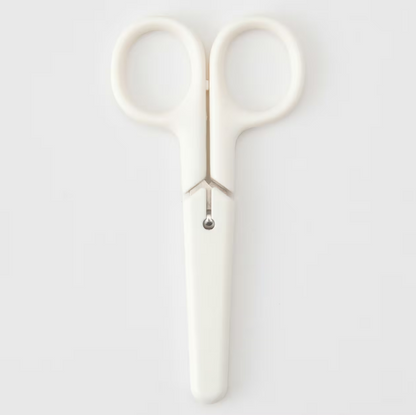 Tijera MUJI blanco 10.5 cm-1 pza