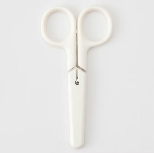 Tijera MUJI blanco 10.5 cm-1 pza