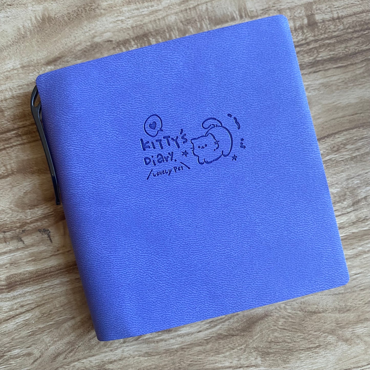 Cuaderno A7 hojas blancas + lapicero